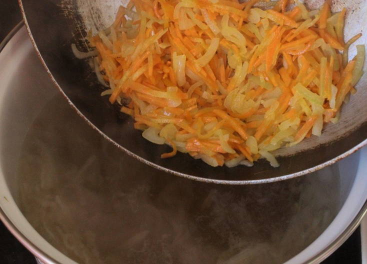 Борщ с капустой и картофелем