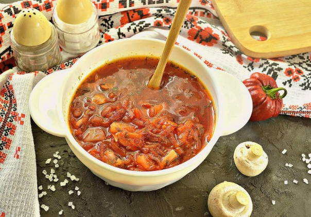 Борщ с грибами и капустой