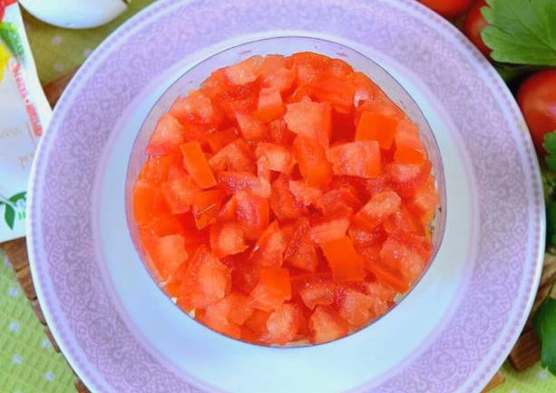 Салат «Красная шапочка» с копченой курицей