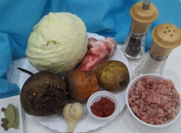 Борщ с фаршем