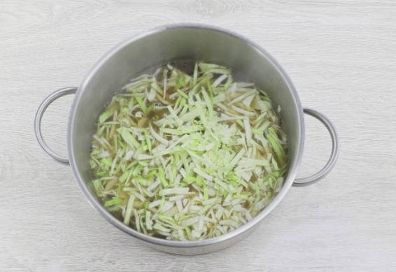 Борщ с красной фасолью