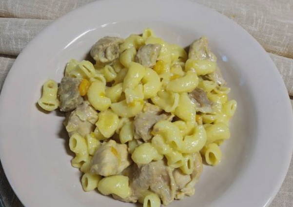 Макароны с индейкой на сковороде