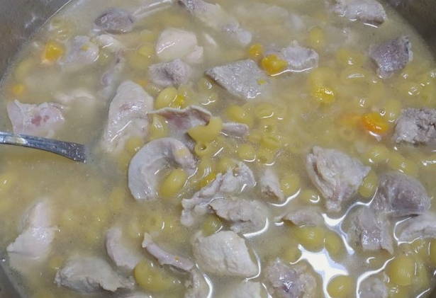 Макароны с индейкой на сковороде