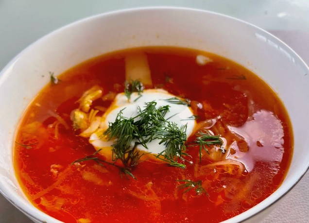 Борщ из курицы со свежей капустой