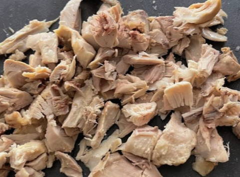 Борщ из курицы со свежей капустой