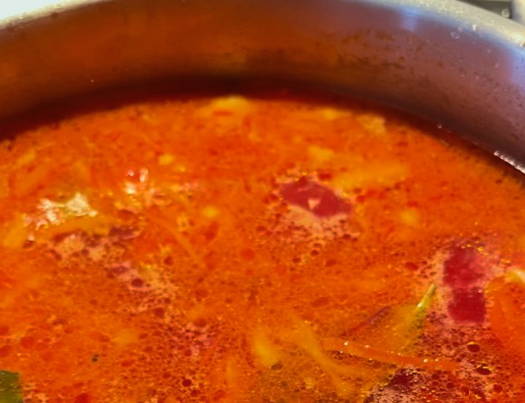 Борщ из курицы со свежей капустой