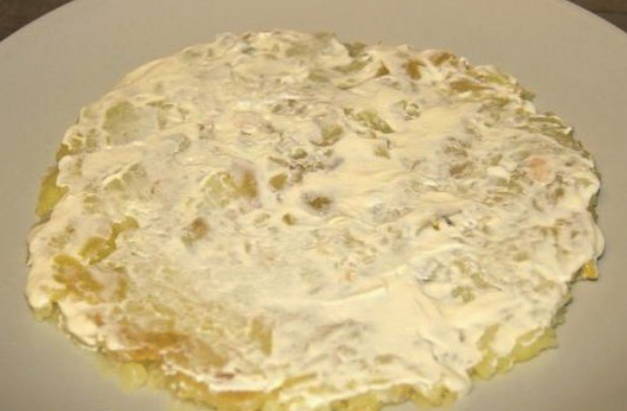 Салат «Лесная поляна» с маринованными опятами