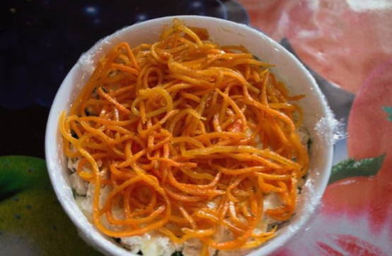 Салат «Лесная поляна» с корейской морковью