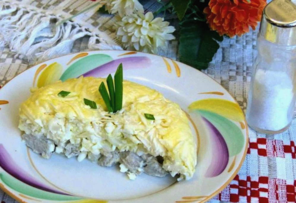 Салат «Мужские грезы» со свининой