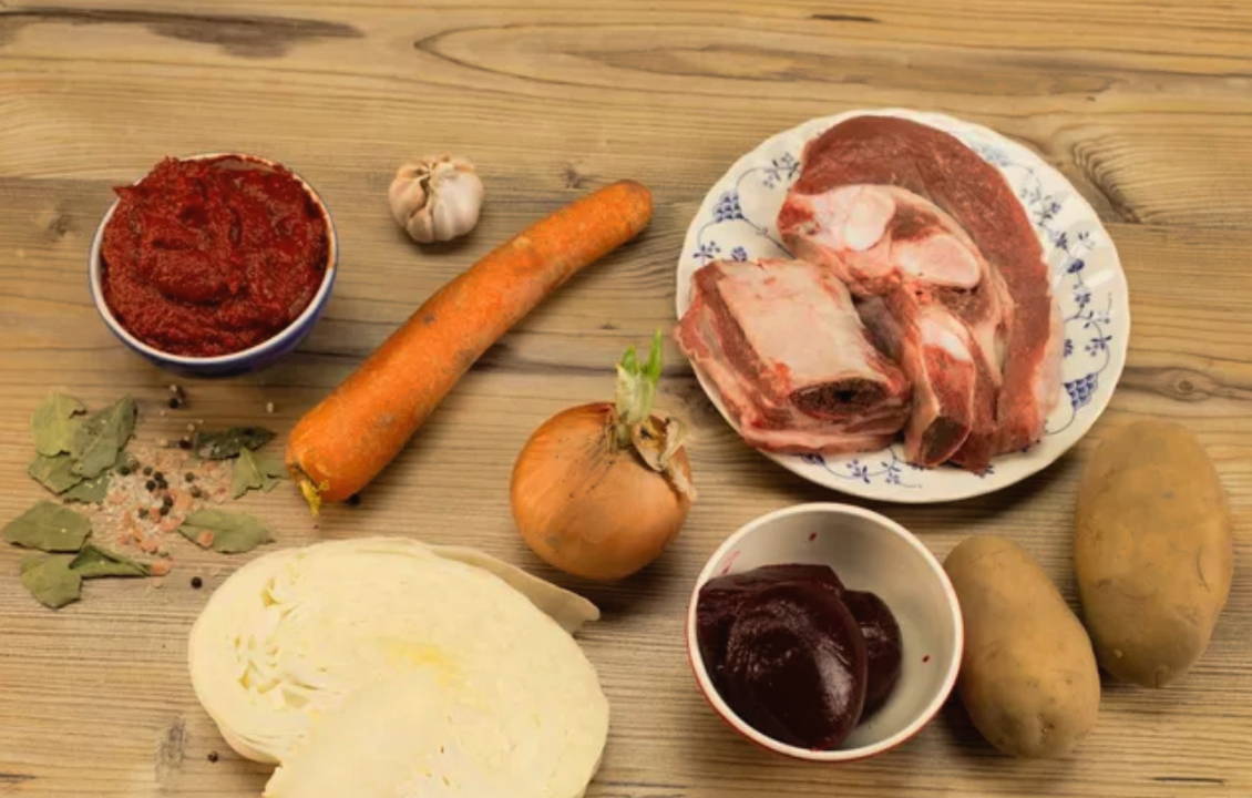 Борщ со свеклой и капустой