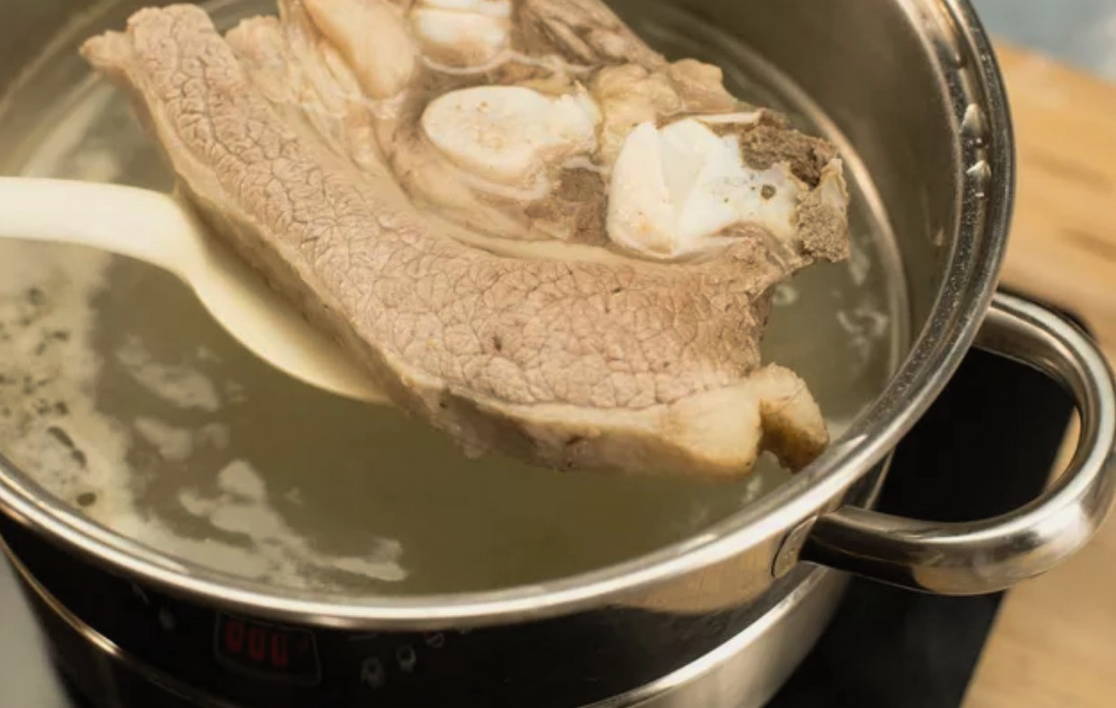 Борщ со свеклой и капустой