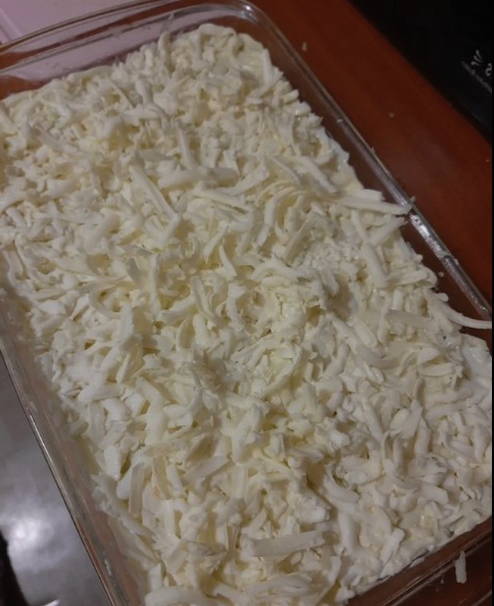 Салат «Ландыш» с крабовыми палочками и яблоком