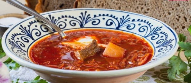 Борщ из говядины и свежей капусты