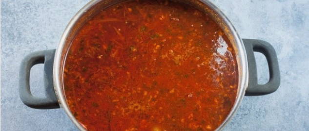 Борщ из говядины и свежей капусты