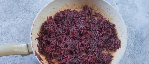 Борщ из говядины и свежей капусты