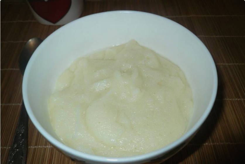 Манная каша с комочками