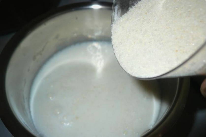Манная каша с комочками