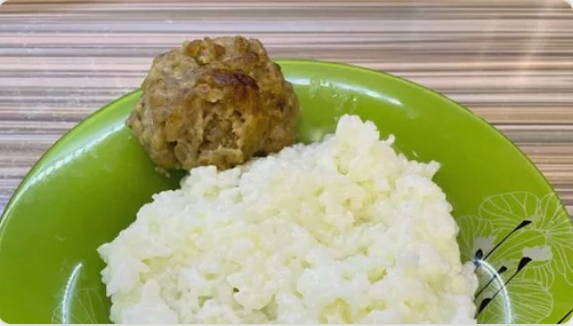 Котлеты с хлебом и молоком