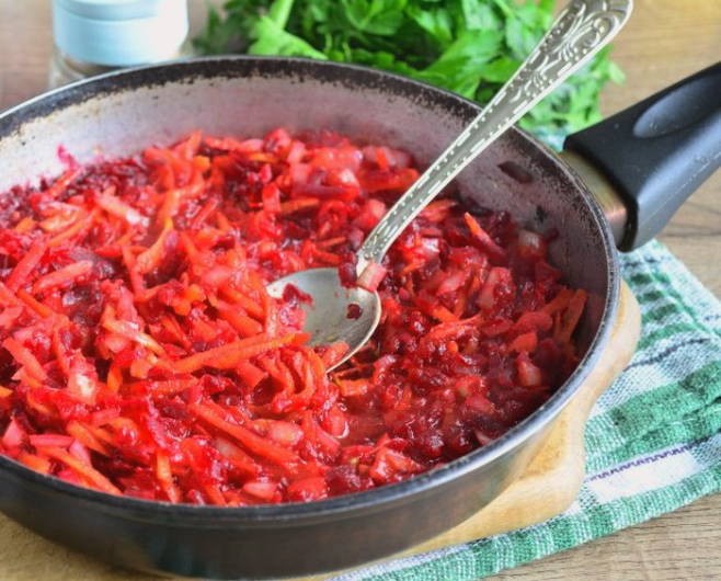 Борщ из краснокочанной капусты