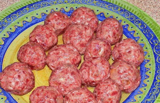 Фрикадельки из говяжьего фарша