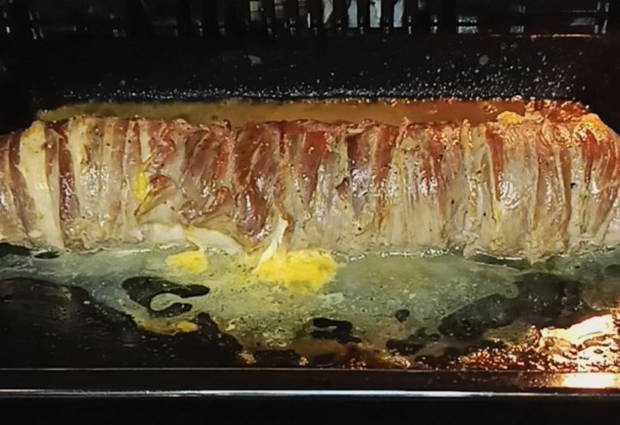 Куриный рулет в беконе