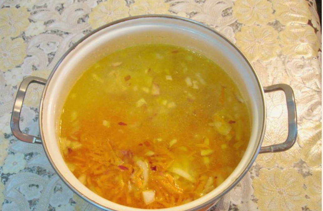 Борщ с копчёной курицей