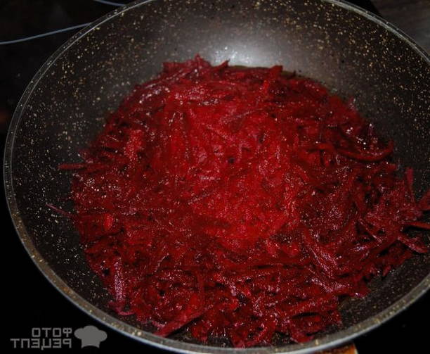 Борщ без капусты со свёклой и свининой