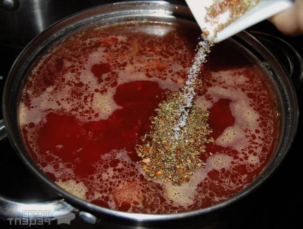 Борщ без капусты со свёклой и свининой