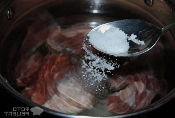 Борщ без капусты со свёклой и свининой