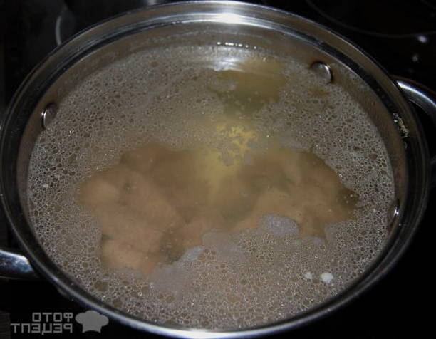 Борщ без капусты со свёклой и свининой