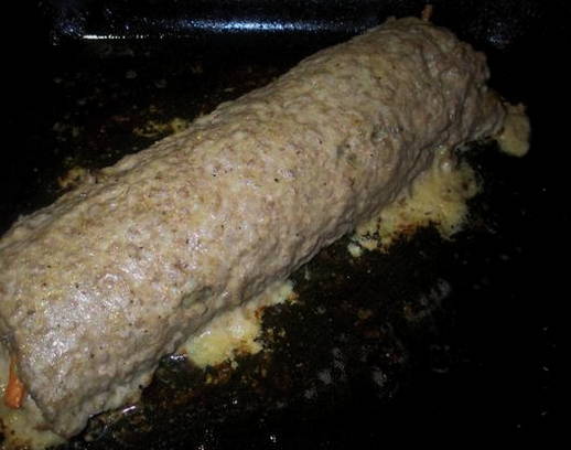 Мясной рулет с грибами