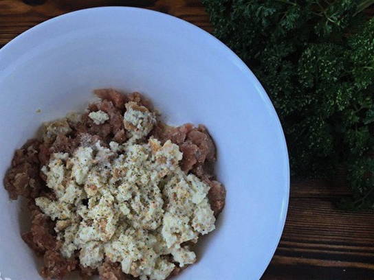 Мясной рулет из свиного фарша в духовке