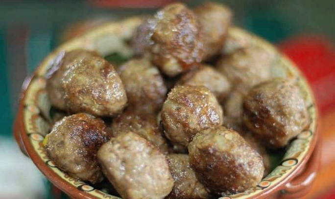 Жареные фрикадельки на сковороде