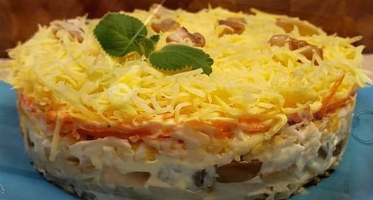 Салат «Мужские слезы» с корейской морковью и шампиньонами
