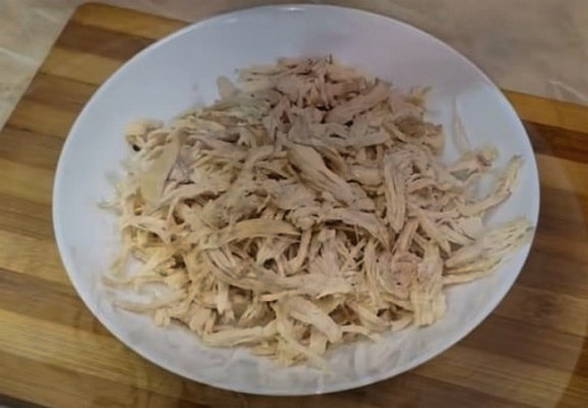 Салат «Мужские слезы» с корейской морковью и шампиньонами