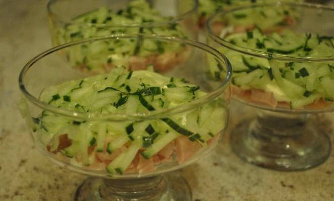 Салат «Мужские грезы» с копченой курицей