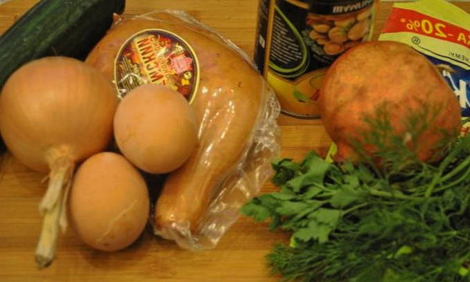 Салат «Мужские грезы» с копченой курицей