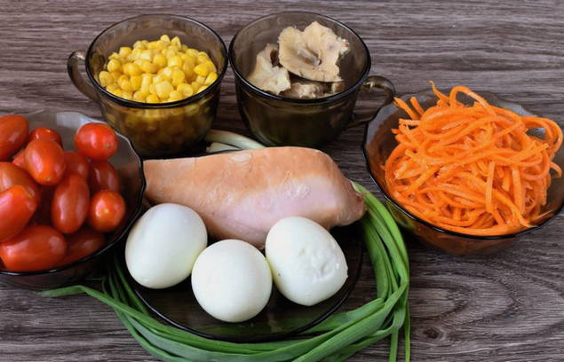 Салат «Матрешка» с корейской морковью и опятами