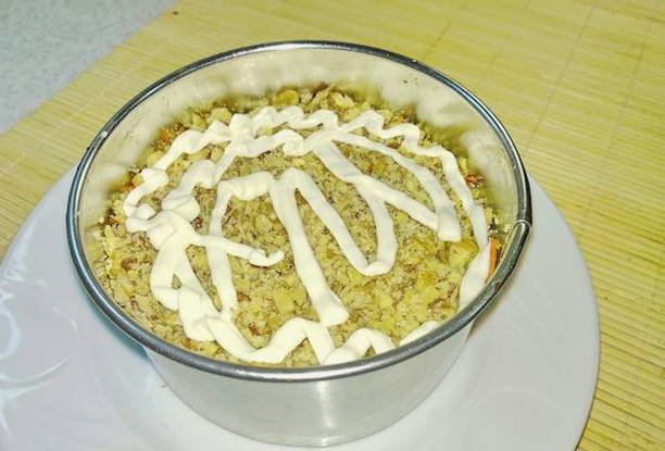 Салат «Марсель» с черносливом