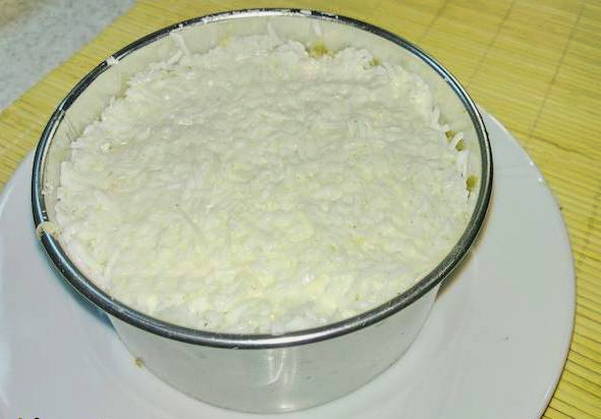 Салат «Марсель» с черносливом