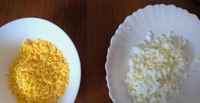 Салат «Мельник» с курицей и грибами