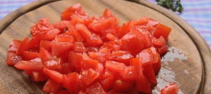 Салат «Мельник» с курицей и грибами