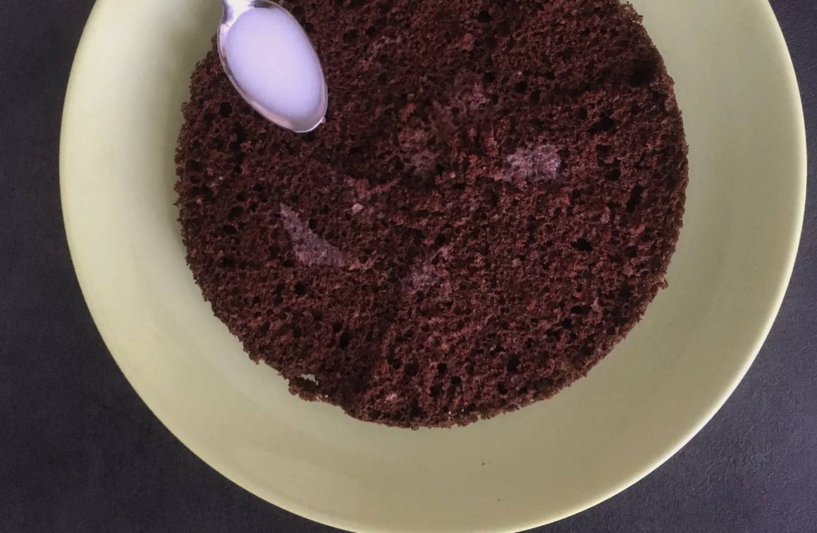 Шоколадный торт с творожным кремом