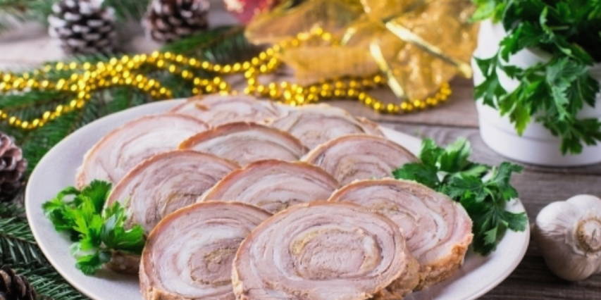 Мясной рулет из свинины в фольге в духовке
