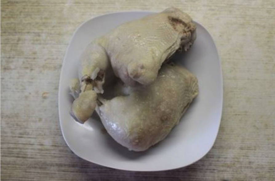 Куриный рулет в бутылке с желатином