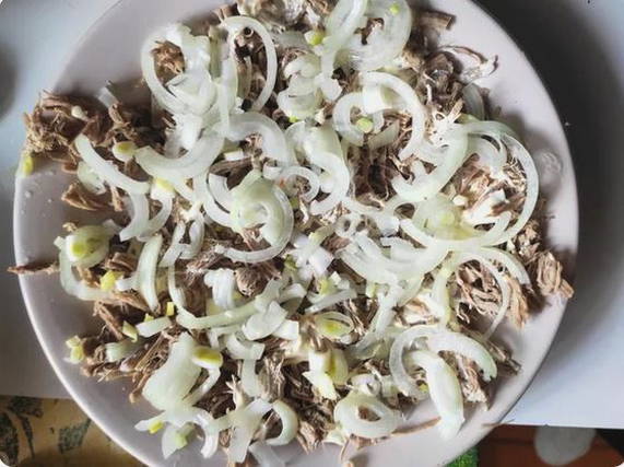 Салат «Мужские грезы» с говядиной и картошкой