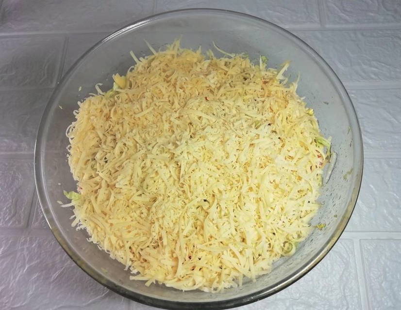Салат «Морской бриз» с креветками