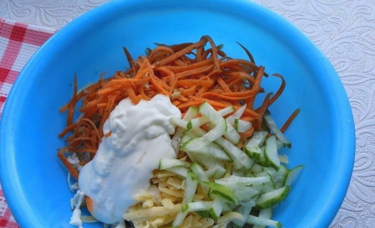Салат «Рыжик» с курицей и корейской морковью