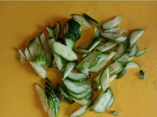 Салат «Рыжик» с корейской морковью и копченой курицей