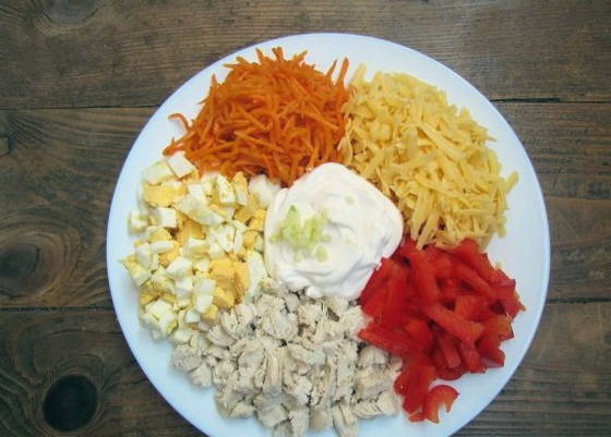 Салат с вареной курицей и морковью по-корейски